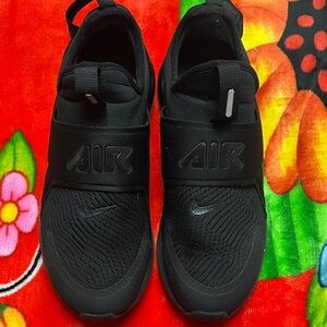 Nike Black Air Women's Sneakers